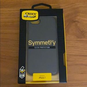 OtterBox Symmetry Series iPhone 7 case
